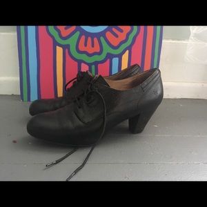 Black Frye Oxford Heels